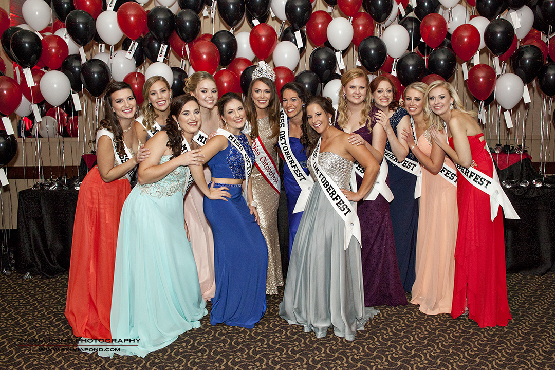 Miss Oktoberfest contestants